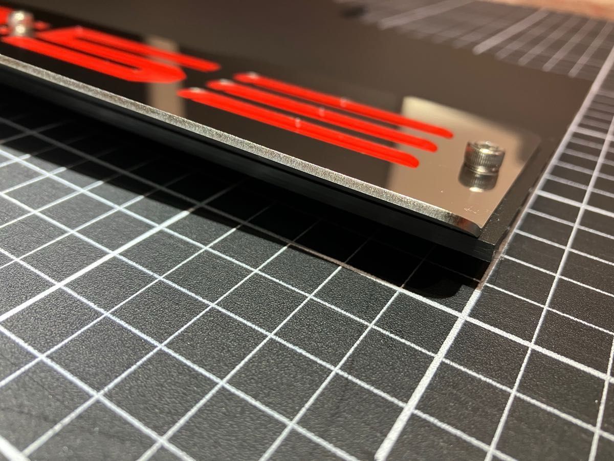 デリカD5 マッドフラップ黒(反射シート付)後期型専用 SUS304 デリカD5 マッドフラップ黒(反射シート付)後期型専用 SUS304