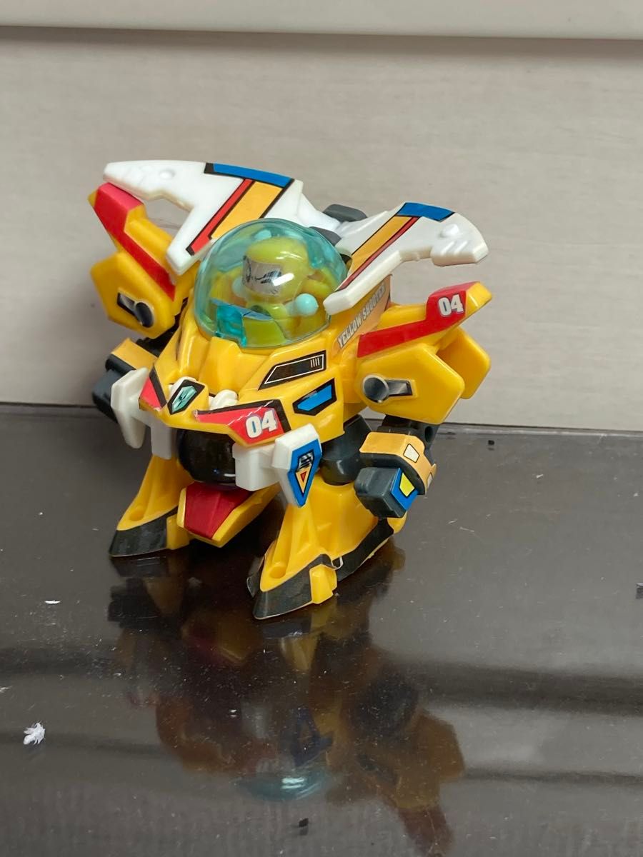 Bビーダマン爆外伝 ビーダアーマー セット ホワイトブロス Bビーダマン爆外伝 ビーダアーマー セット ホワイトブロス