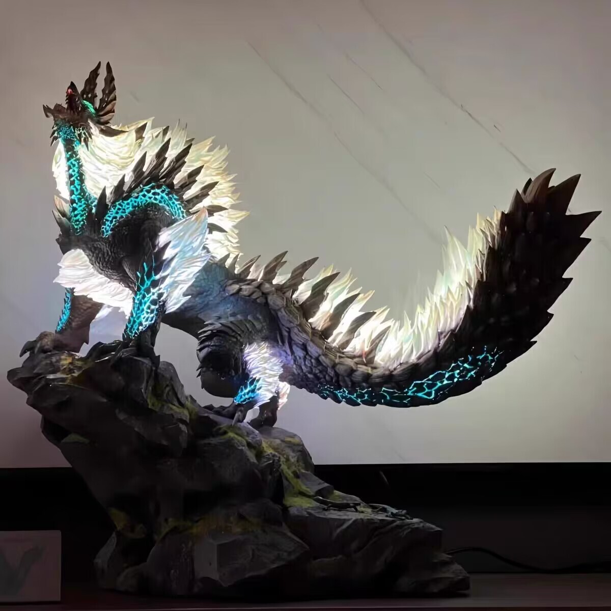 モンスターハンター ジンオウガ フィギュア 27cm|Yahoo!フリマ モンスターハンター ジンオウガ フィギュア 27cm|Yahoo!フリマ