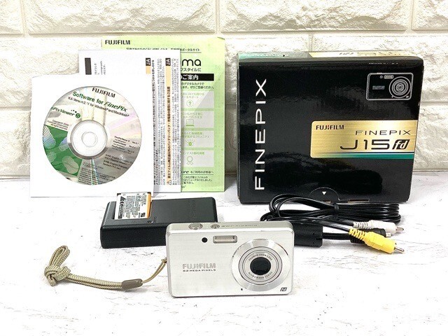 FUJIFILM FINEPIX J15 コンパクトデジタルカメラ 充電器付 FUJIFILM 富士フィルム FinePix J15fd コンパクトデジタルカメラ