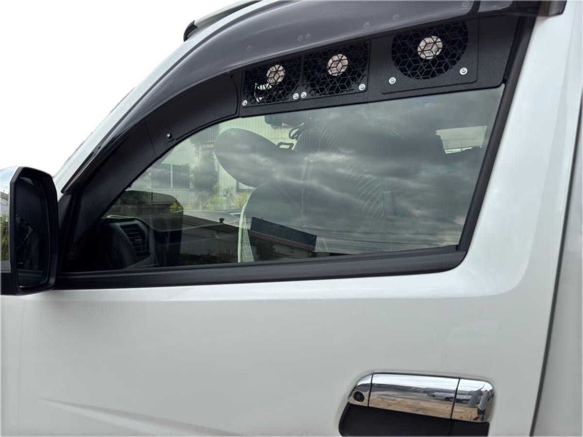 ハイエース200 換気用パネル排気ダクトECOFLOW wave2用 冬車中泊 ハイエース200 換気用パネル排気ダクトECOFLOW wave2用 冬車中泊