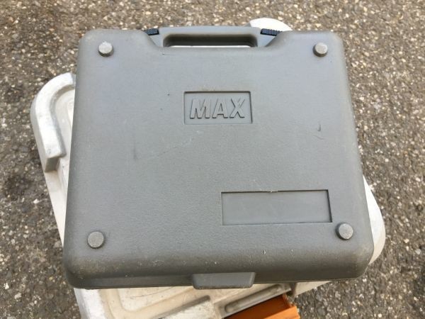 MAX 330 エアネイル用ケース　　　W00_画像6