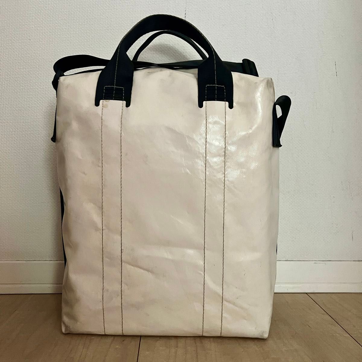 FREITAG フライターグ 廃盤品 2ウェイ F76 LEO ホワイト 白 FREITAG フライターグ 廃盤品 2ウェイ F76 LEO ホワイト 白