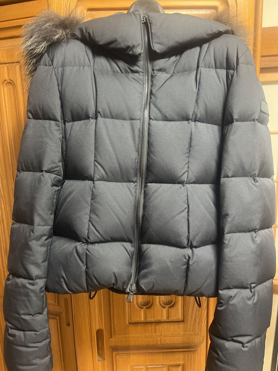 タトラス TATRAS アヴェチ AVECI ショートダウンジャケット タトラス TATRAS アヴェチ AVECI ショートダウンジャケット