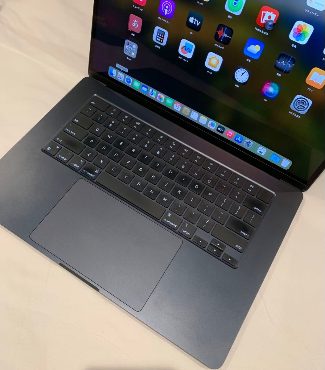 美品】アップル MacBook Air 15インチ M2 8GB 256 GB USキー 美品】アップル MacBook Air 15インチ M2 8GB 256 GB USキー