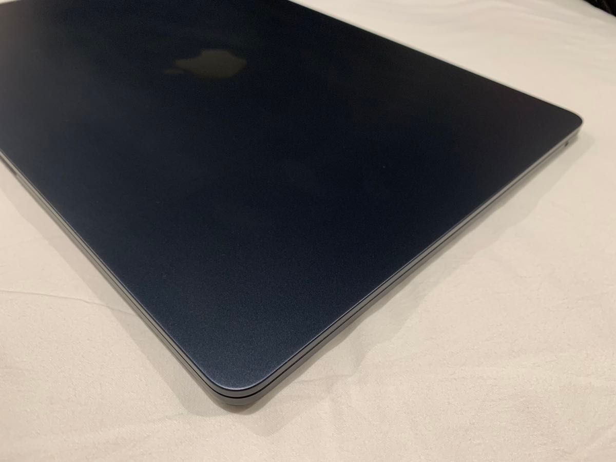美品】アップル MacBook Air 15インチ M2 8GB 256 GB USキー 美品】アップル MacBook Air 15インチ M2 8GB 256 GB USキー