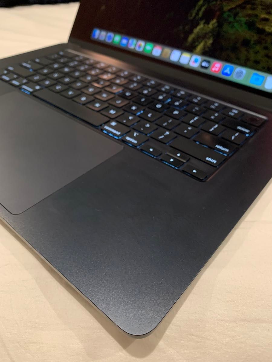 美品】アップル MacBook Air 15インチ M2 8GB 256 GB USキー 美品】アップル MacBook Air 15インチ M2 8GB 256 GB USキー
