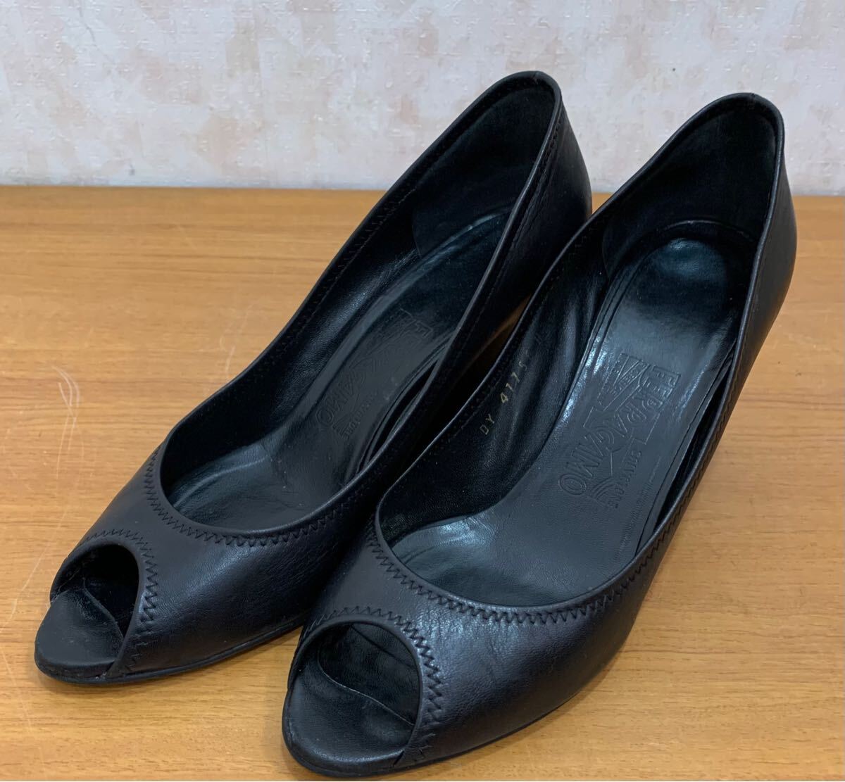 SALVATORE FERRAGAMO フェラガモ ウェッジパンプス 23㎝ 黒 ブラック オープントゥ DY41156 H77