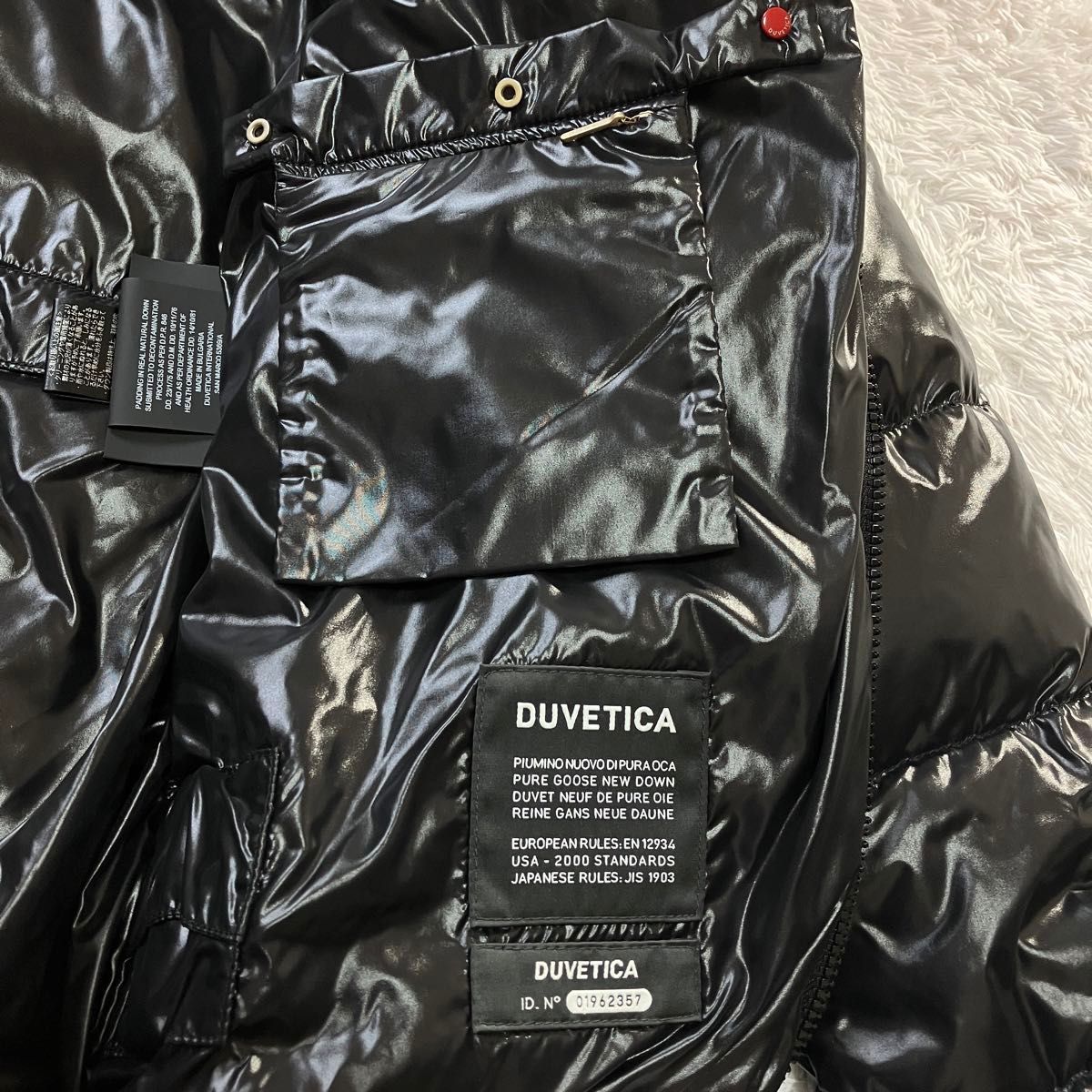 デュベティカ ダウン コート 現行 黒タグ THIA ブラック XL デュベティカ ダウン コート 現行 黒タグ THIA ブラック XL