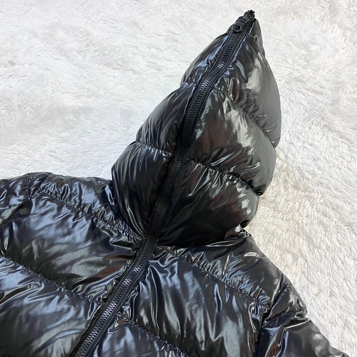デュベティカ ダウン コート 現行 黒タグ THIA ブラック XL デュベティカ ダウン コート 現行 黒タグ THIA ブラック XL
