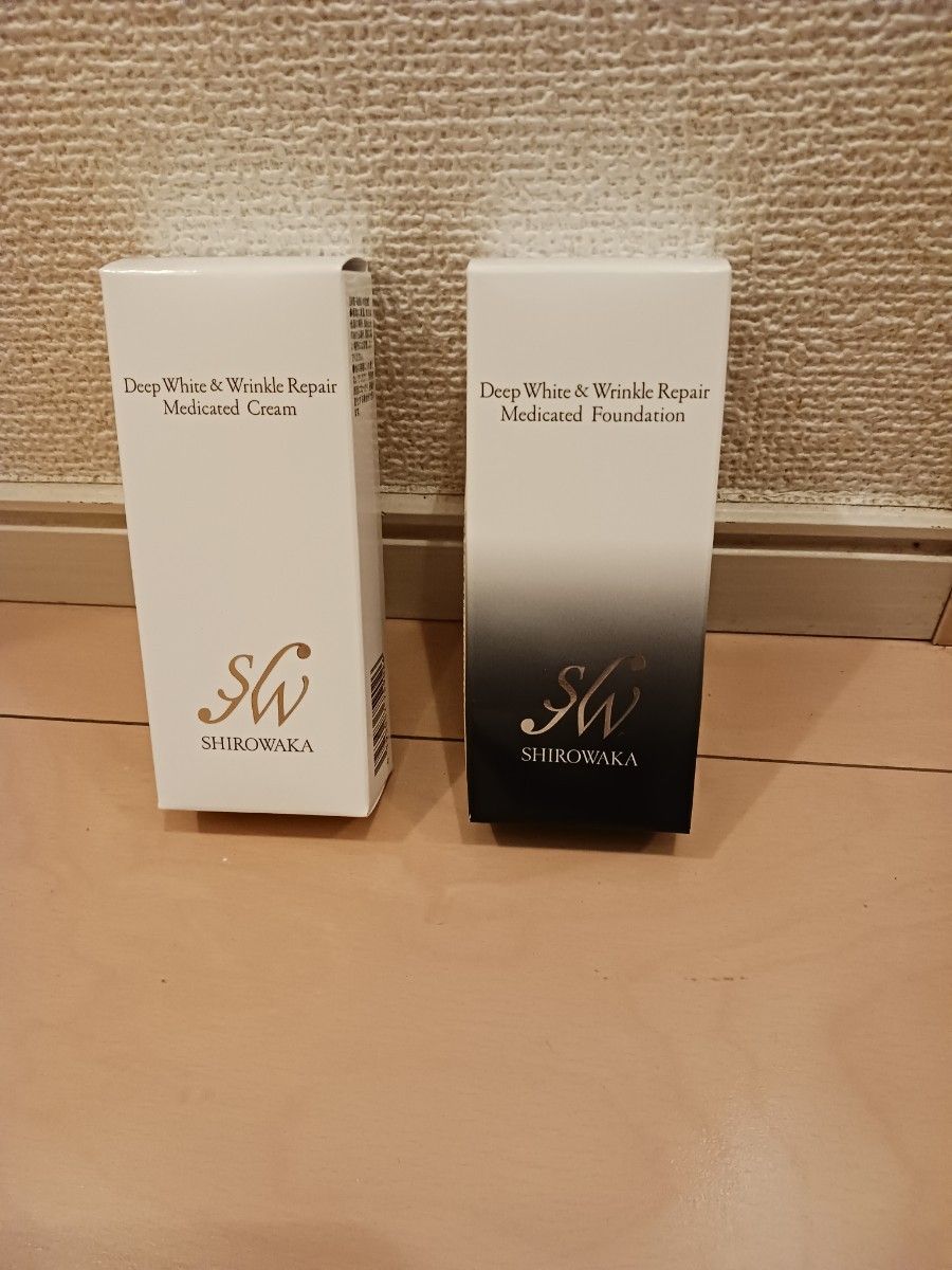 SHIROWAKA シロワカ クリーム 22g & ファンデーション 26g SHIROWAKA シロワカ クリーム 22g & ファンデーション 26g