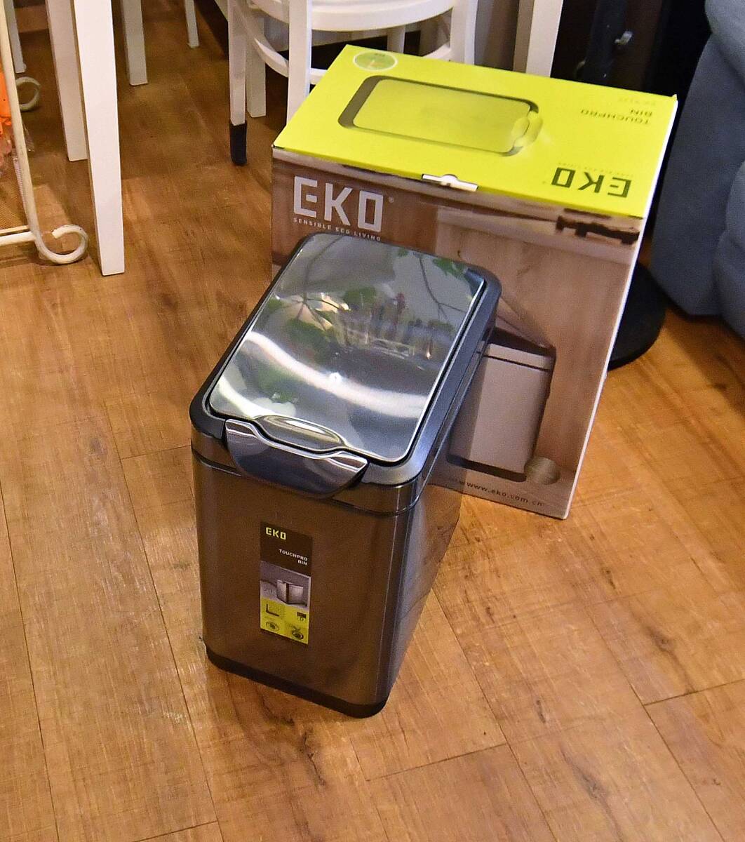 ■EKOアウトレット館■EKO タッチビン 20L ガンメタ ダストボックス 未使用 大型ゴミ箱 イーケーオー ごみ箱 タッチプロビン