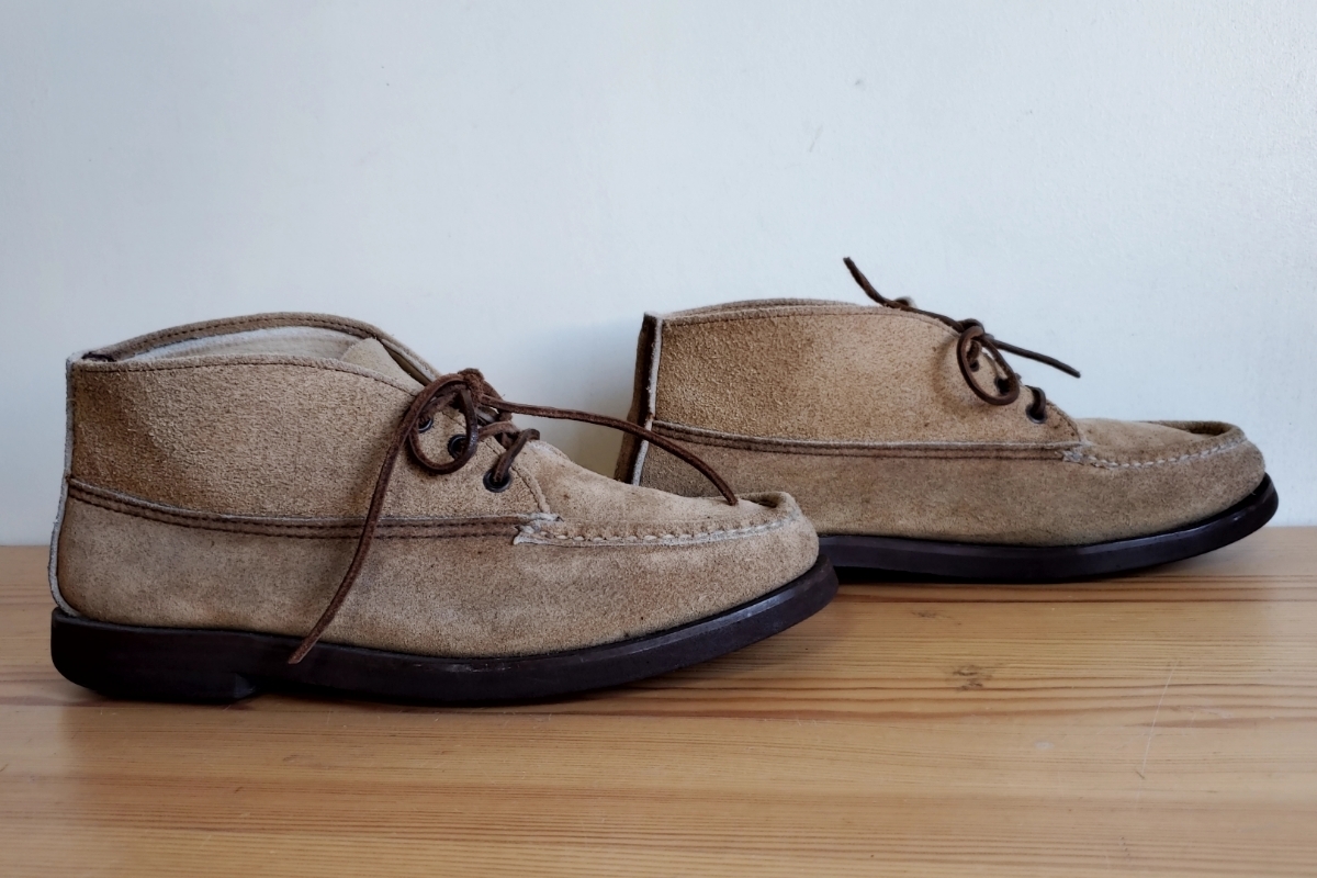 574◆ラッセルモカシン Russell Moccasin スポーティング クレーチャッカ ブーツ スウェード 8 1/2 EE ベージュ 革靴 古着 中古 USED