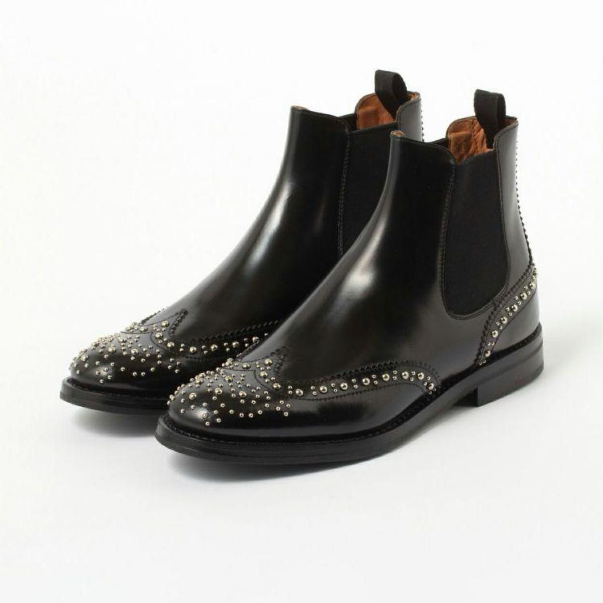 美品【Church's/チャーチ】スタッズ付 ウイングチップサイドゴア 美品【Church's/チャーチ】スタッズ付 ウイングチップサイドゴア