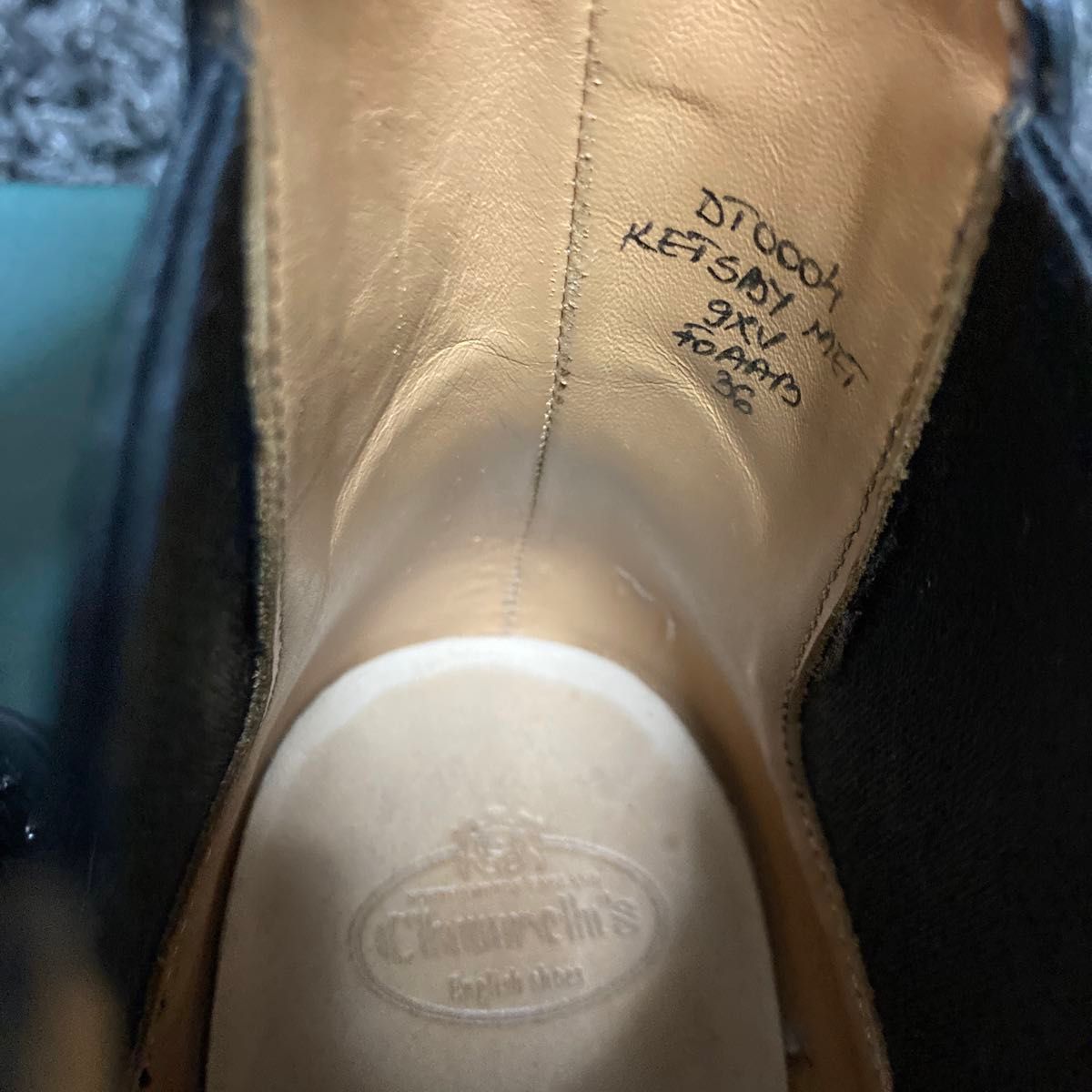 美品【Church's/チャーチ】スタッズ付 ウイングチップサイドゴア 美品【Church's/チャーチ】スタッズ付 ウイングチップサイドゴア