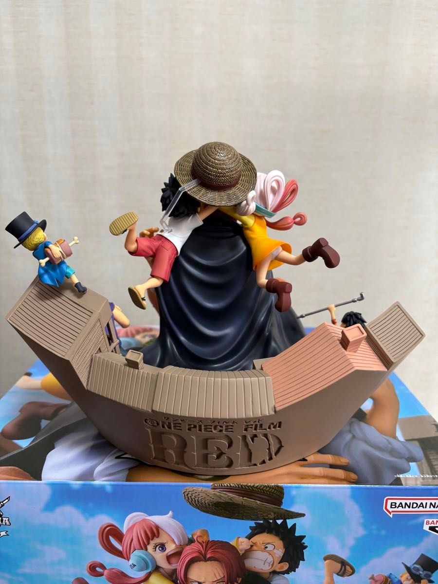 JC104巻掛け替えカバーイラストジオラマ シャンクス ウタ ルフィ JC104巻掛け替えカバーイラストジオラマ シャンクス ウタ ルフィ