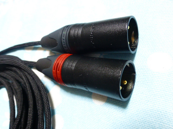 XLR connector 3 pin ( female ) - XLR connector 3 pin ( male ) line input cable MOGAMI 2944. core 200cm length .1 pair 