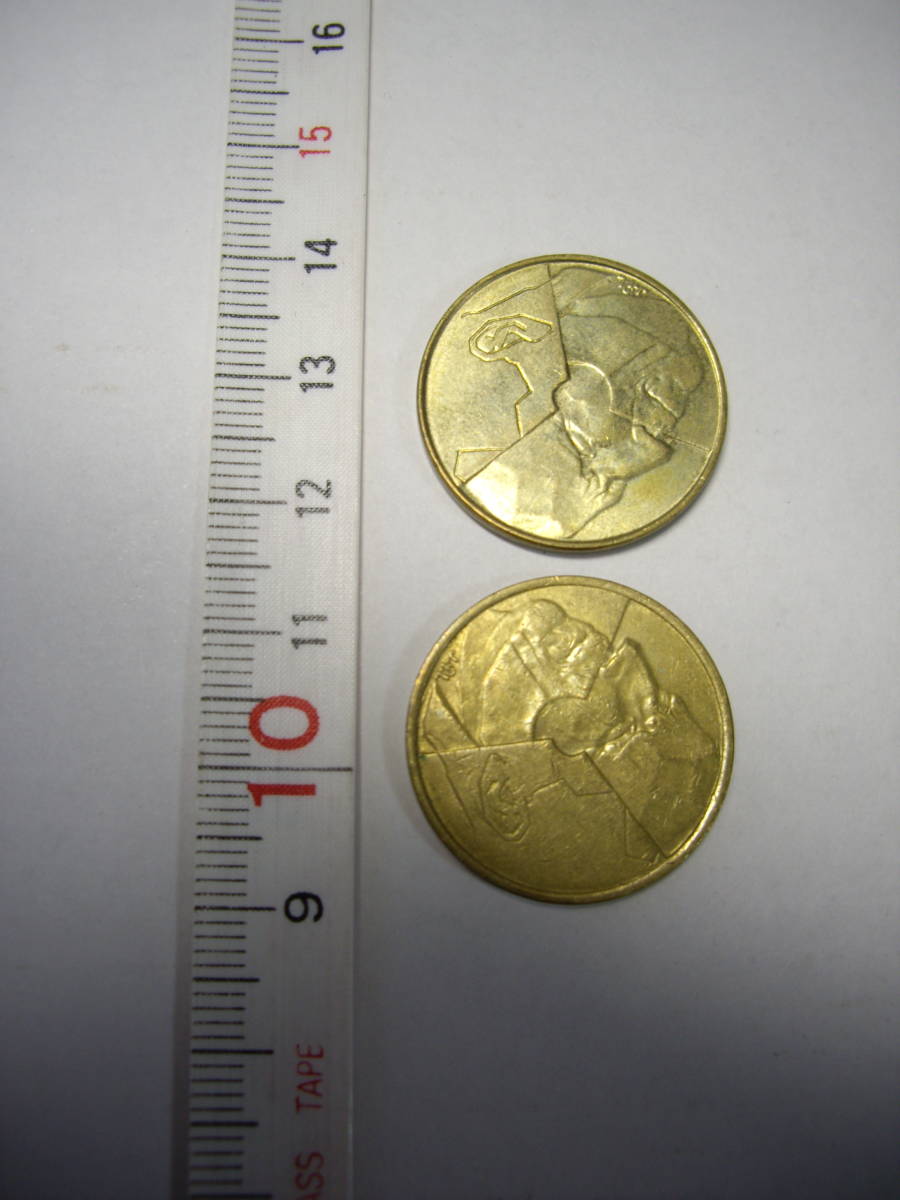 ベルギー　硬貨2枚　５F　1986年と1993年　状態は並_画像3