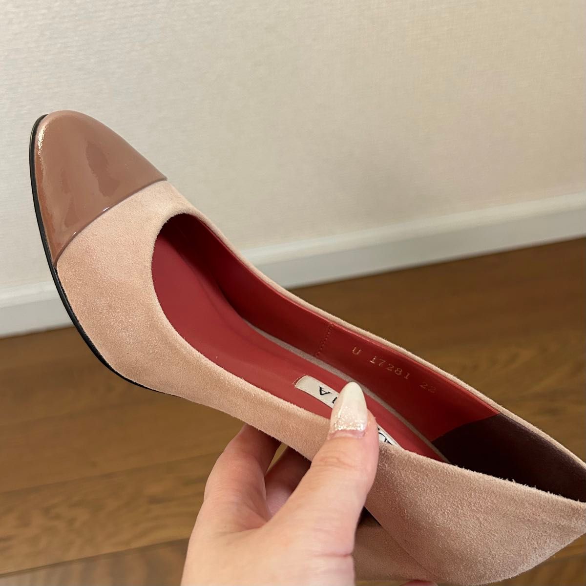 極美品】DIANA ダイアナ パンプス スウェード バイカラー 極美品】DIANA ダイアナ パンプス スウェード バイカラー