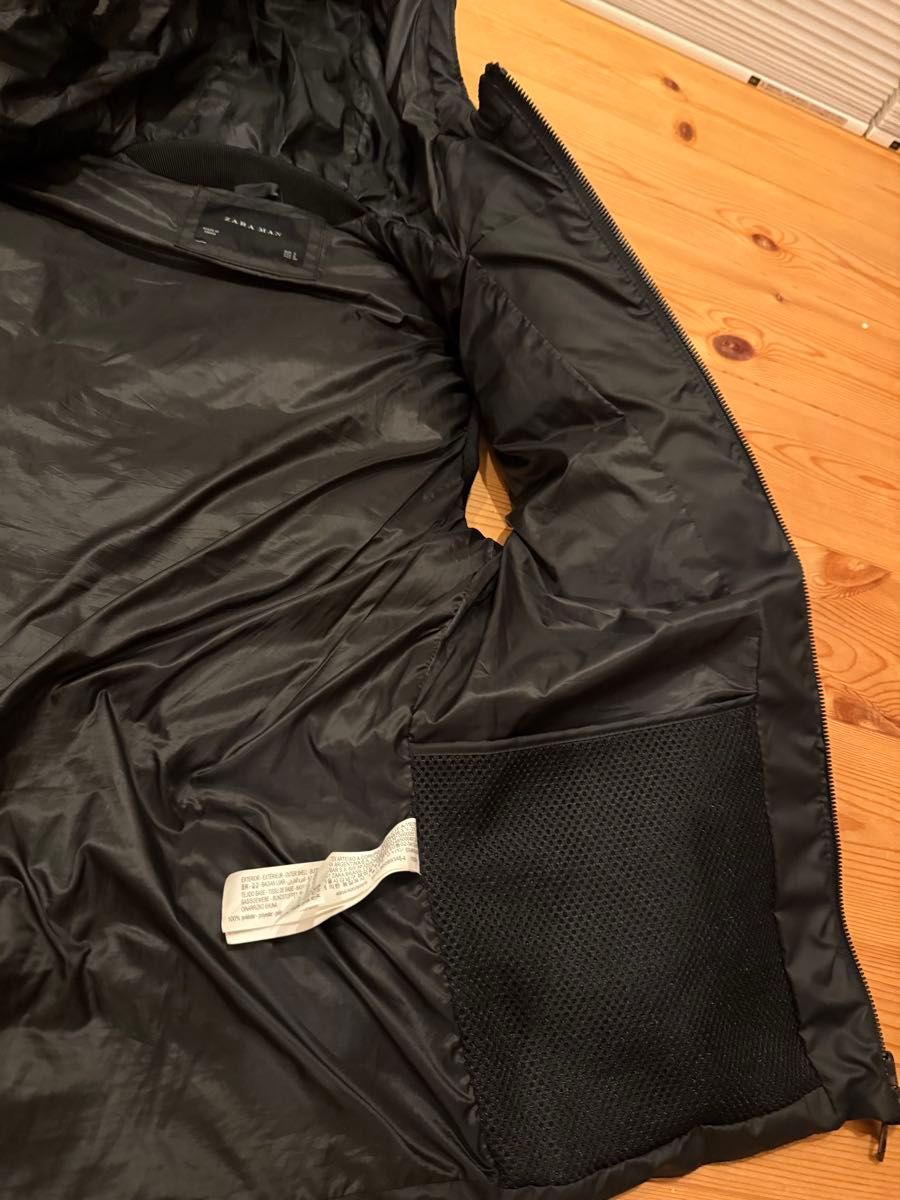ZARA ダウンベスト フード付き 黒色 メンズ ジャケット アウター ZARA ダウンベスト フード付き 黒色 メンズ ジャケット アウター