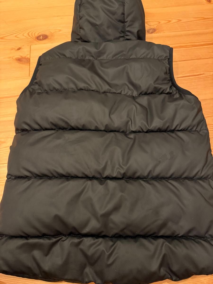 ZARA ダウンベスト フード付き 黒色 メンズ ジャケット アウター ZARA ダウンベスト フード付き 黒色 メンズ ジャケット アウター
