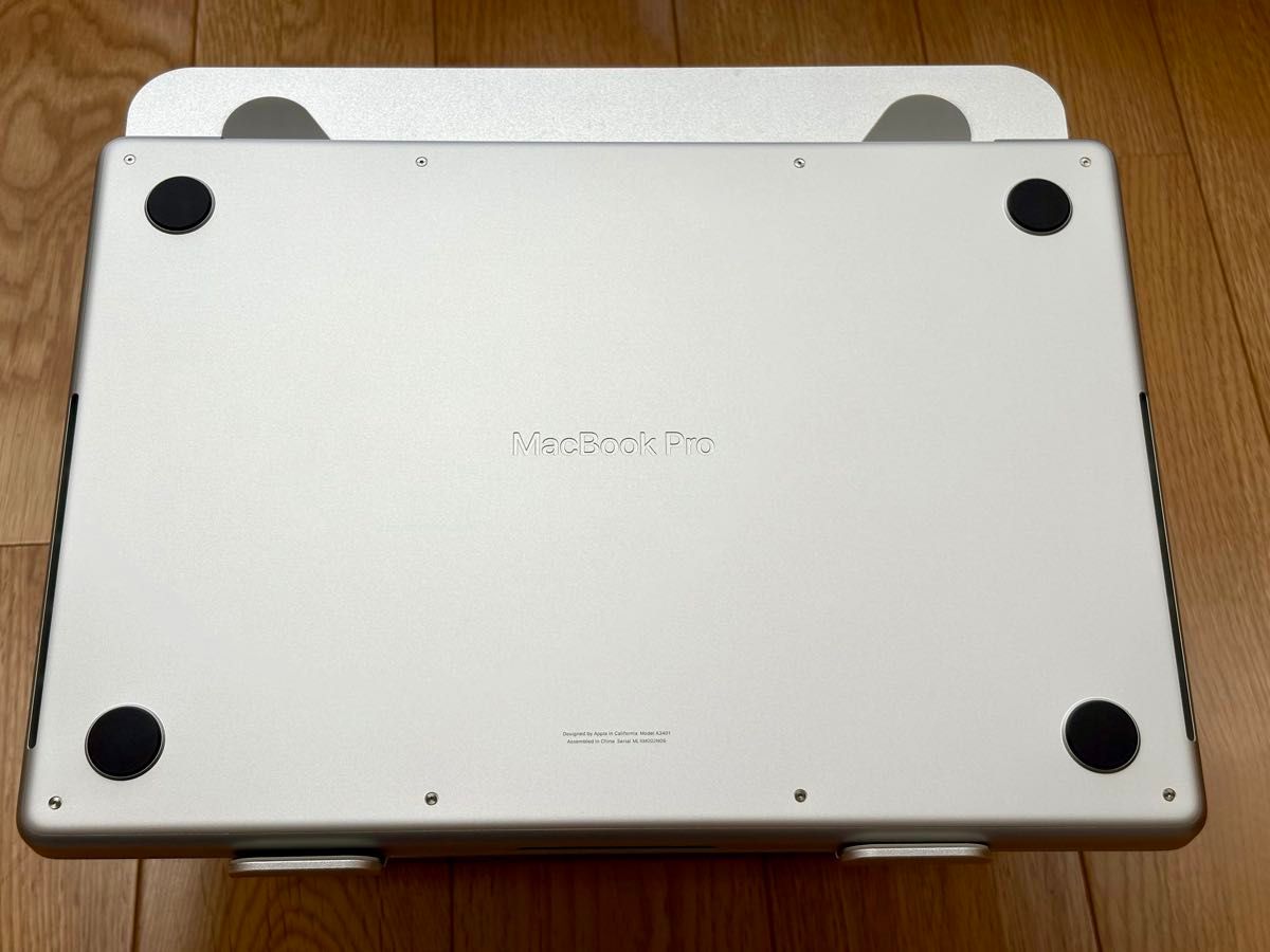 MacBook Pro 14インチ M4 Pro(12CPU/16GPU)シルバー メモリ MacBook Pro 14インチ M4 Pro(12CPU/16GPU)シルバー メモリ