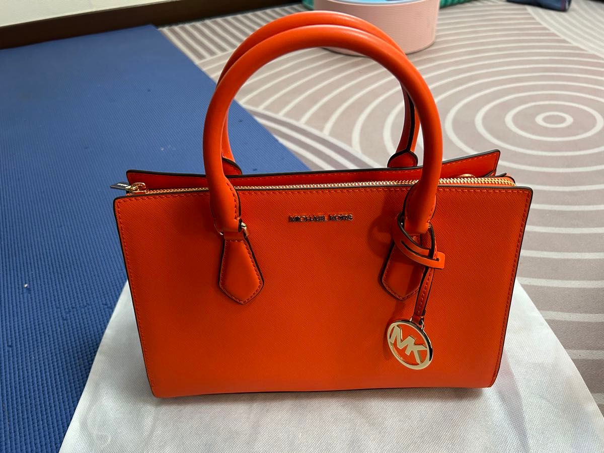 マイケルコース SHEILAセンタージップ サッチェル ミディアム マイケルコース SHEILAセンタージップ サッチェル ミディアム