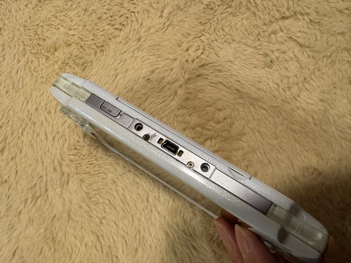SONY PSP-3000 ホワイト 動作確認済 バッテリー膨張無 おまけ有 SONY PSP-3000 ホワイト 動作確認済 バッテリー膨張無 おまけ有