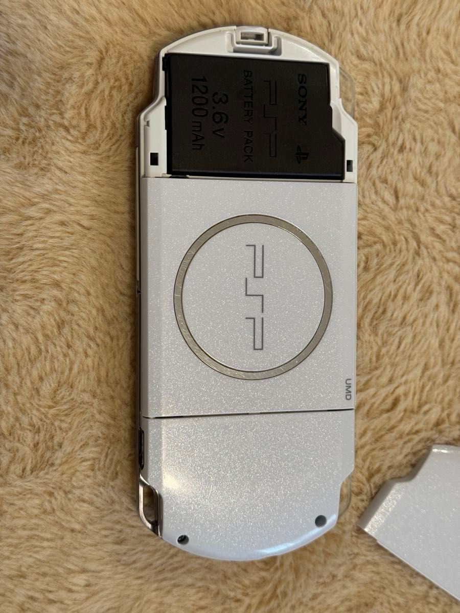 SONY PSP-3000 ホワイト 動作確認済 バッテリー膨張無 おまけ有 SONY PSP-3000 ホワイト 動作確認済 バッテリー膨張無 おまけ有