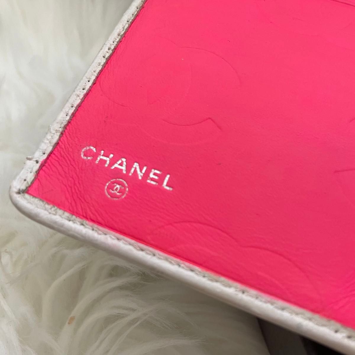 シャネル CHANEL二つ折り 長財布 カンボンライン ココマーク 白 シャネル CHANEL二つ折り 長財布 カンボンライン ココマーク 白