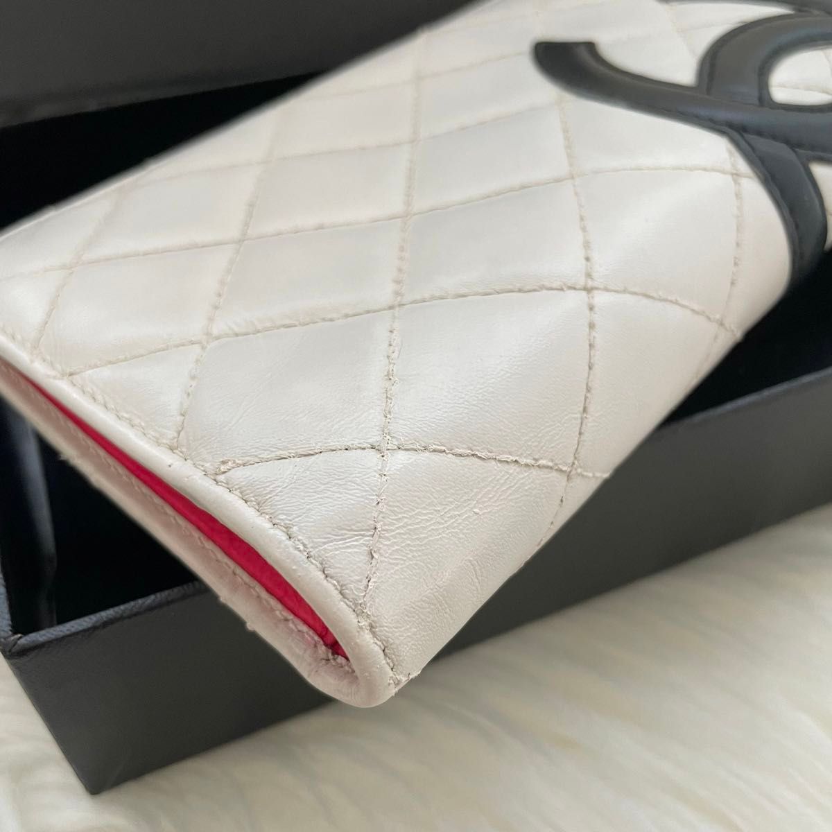 シャネル CHANEL二つ折り 長財布 カンボンライン ココマーク 白 シャネル CHANEL二つ折り 長財布 カンボンライン ココマーク 白