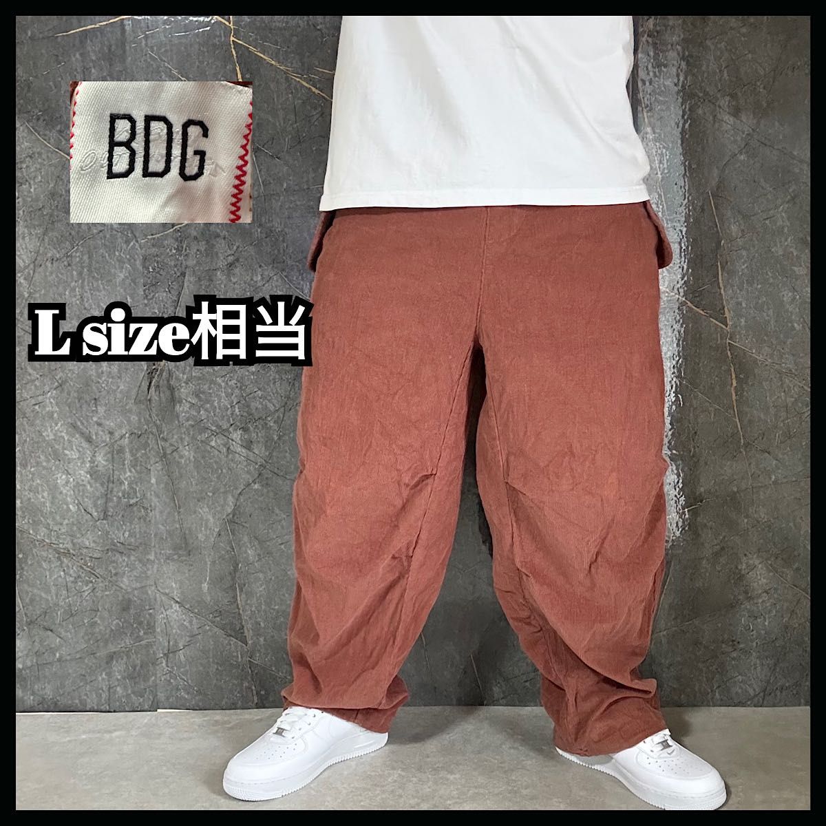 アーバンアウトフィッターズ BDG コーデュロイパンツ
