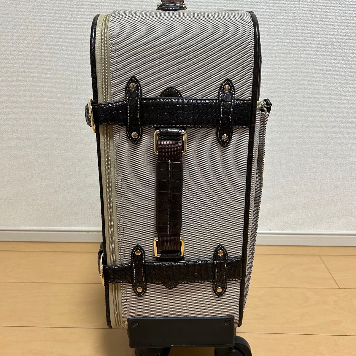 ほぼ未使用 Swany スワニー クロコ型押し キャンバス キャリー