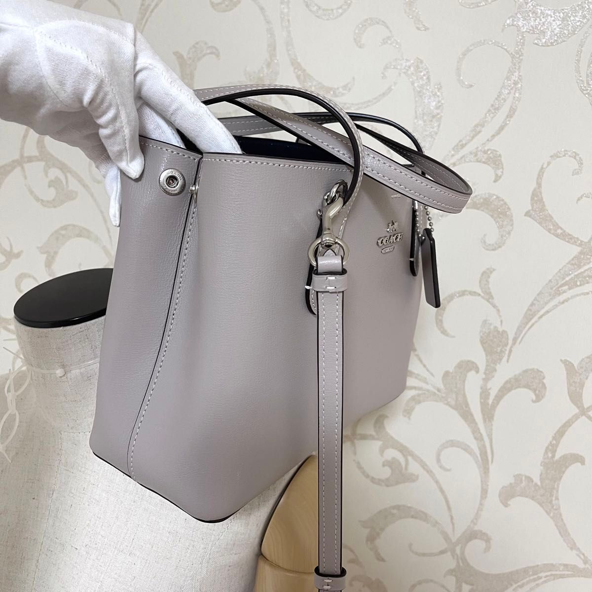 極美品】 COACH コーチ トートバッグ グレー ミニアベニュー 極美品】 COACH コーチ トートバッグ グレー ミニアベニュー