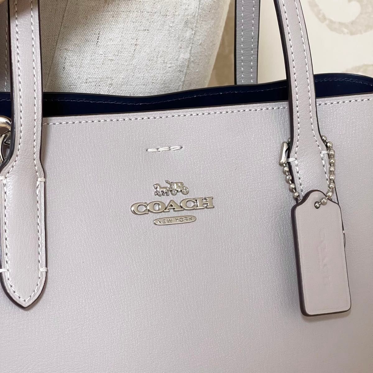 極美品】 COACH コーチ トートバッグ グレー ミニアベニュー 極美品】 COACH コーチ トートバッグ グレー ミニアベニュー