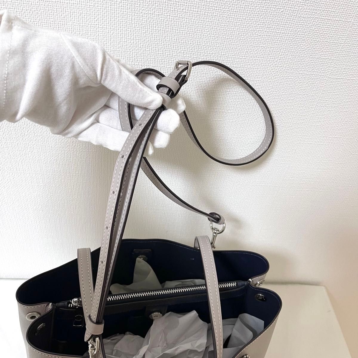 極美品】 COACH コーチ トートバッグ グレー ミニアベニュー 極美品】 COACH コーチ トートバッグ グレー ミニアベニュー