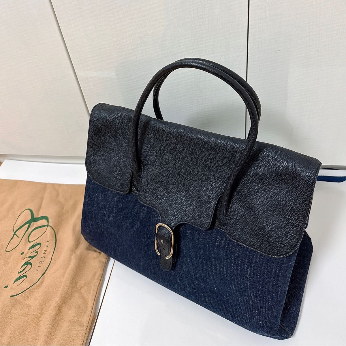 美品 Cisei トートバッグ 】 シセイ フラップ ブラック リンドス 美品 Cisei トートバッグ 】 シセイ フラップ ブラック リンドス