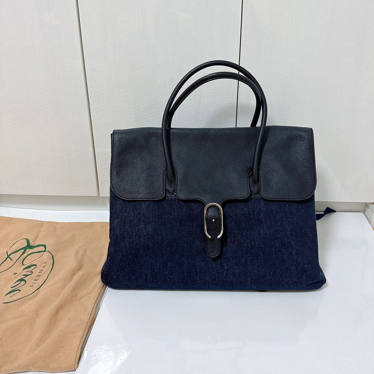 美品 Cisei トートバッグ 】 シセイ フラップ ブラック リンドス 美品 Cisei トートバッグ 】 シセイ フラップ ブラック リンドス