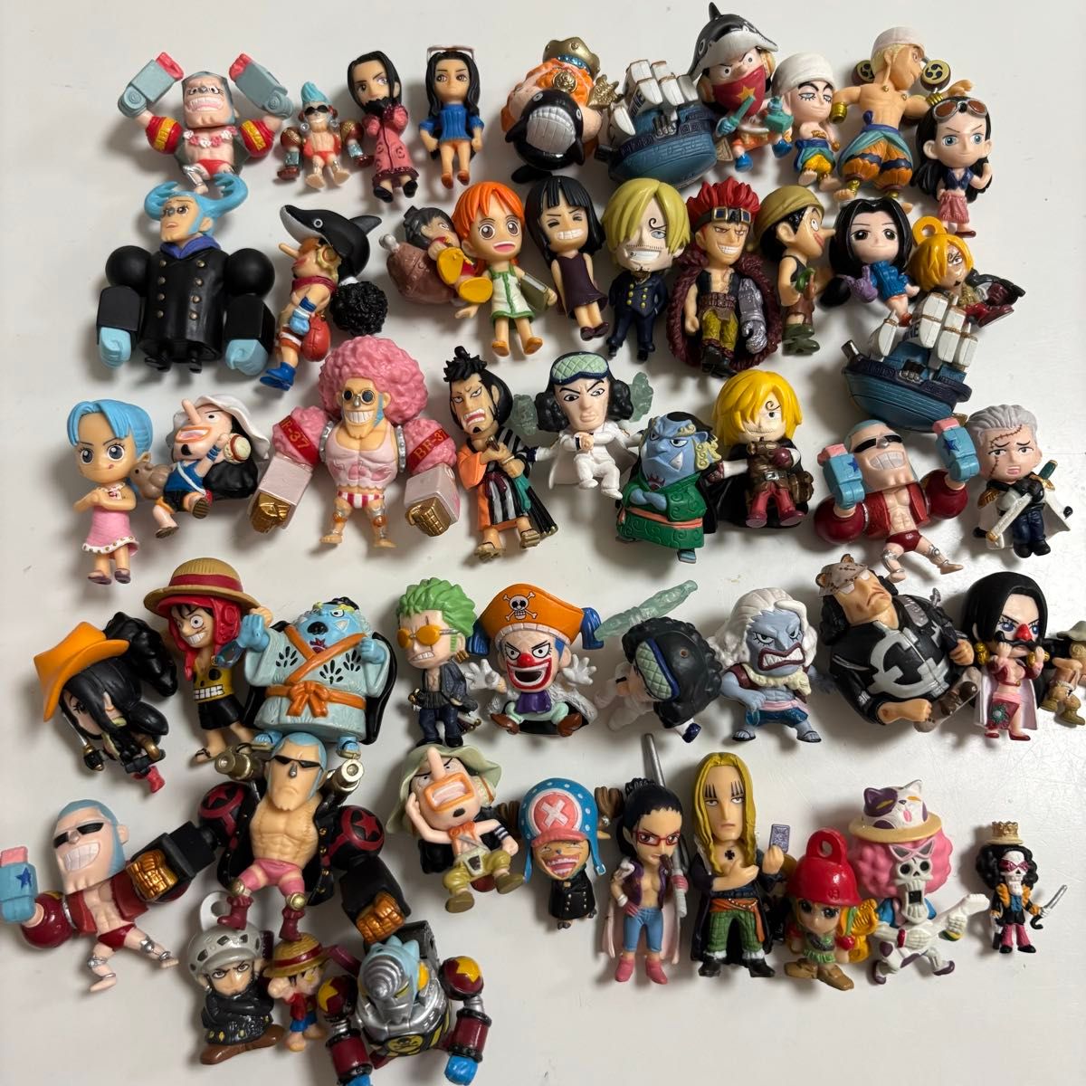 ONE PIECE ワンピース フィギュア ミニフィギュア セット 全部 ONE PIECE ワンピース フィギュア ミニフィギュア セット 全部