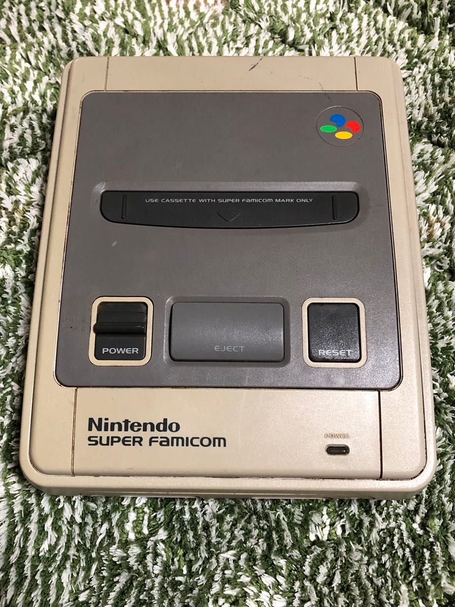 本体・コントローラー2個】ニンテンドー スーパーファミコン 本体・コントローラー2個】ニンテンドー スーパーファミコン