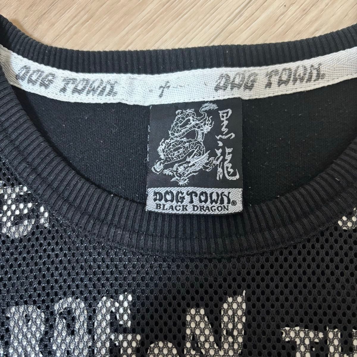 美品】DOGTOWNドッグタウン 黒龍 刺繍 トレーナー スウェット b 美品】DOGTOWNドッグタウン 黒龍 刺繍 トレーナー スウェット b