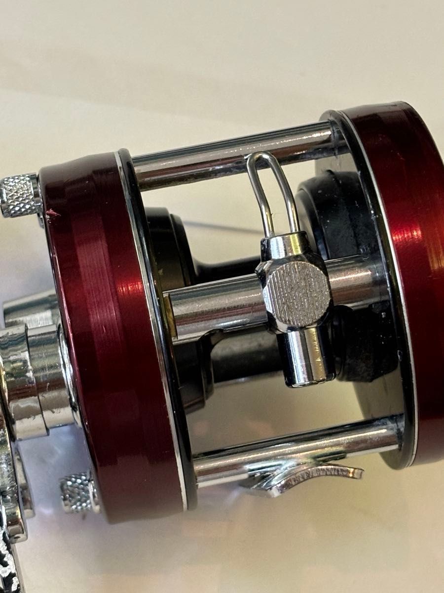 ABU Ambassadeur 1500C (Burgundy)アブ アンバサダー 1500C ABU Ambassadeur 1500C (Burgundy)アブ アンバサダー 1500C