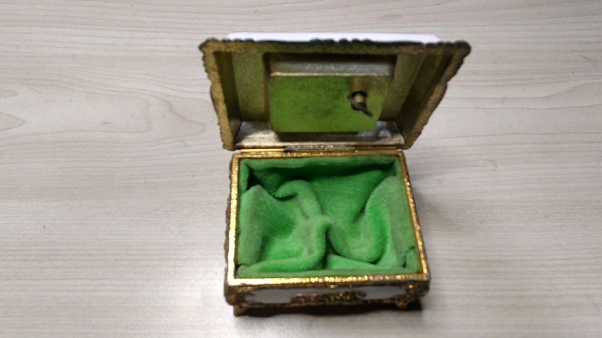 中古 ジャンク 小物入れ オルゴール付き