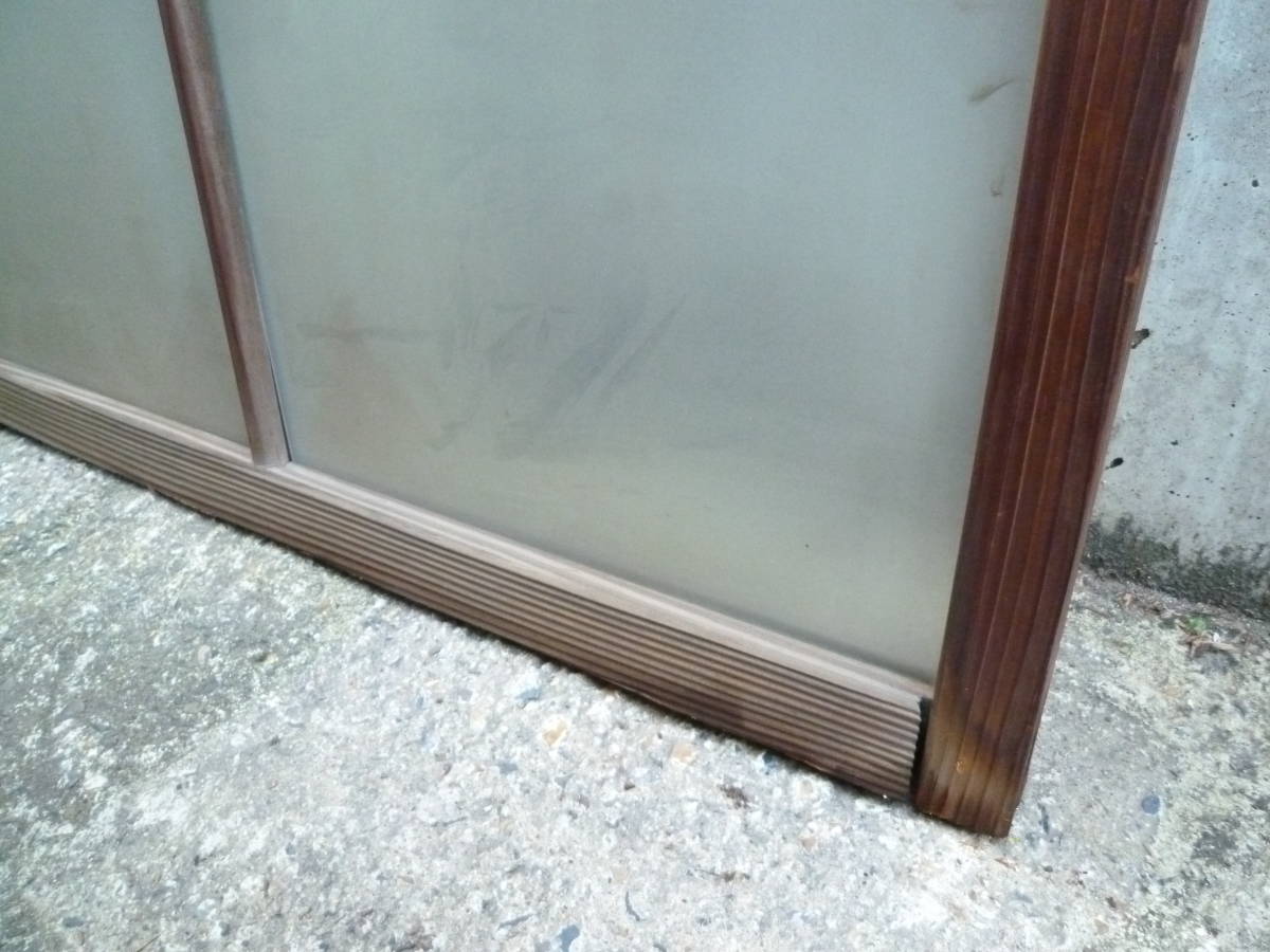 M6623 Kyoto old Japanese-style house .. retro glass Vintage wooden sliding door 1 sheets fittings (3111)[ mailing address is company office work place store limitation ][ private person sama is Seino Transportation department stop ]