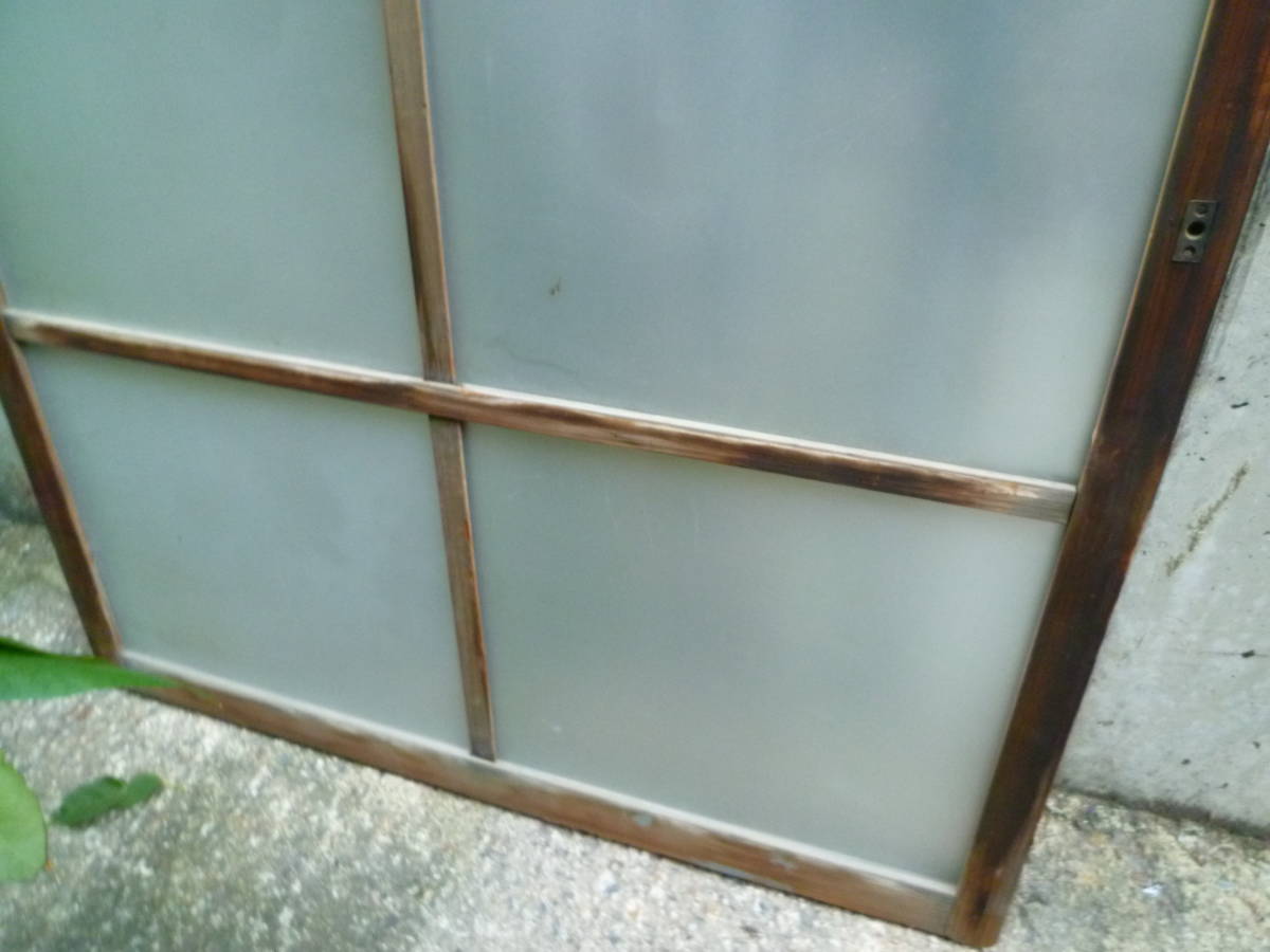 M6635 Kyoto old Japanese-style house .. retro glass Vintage wooden sliding door 1 sheets fittings (3111)[ mailing address is company office work place store limitation ][ private person sama is Seino Transportation department stop ]