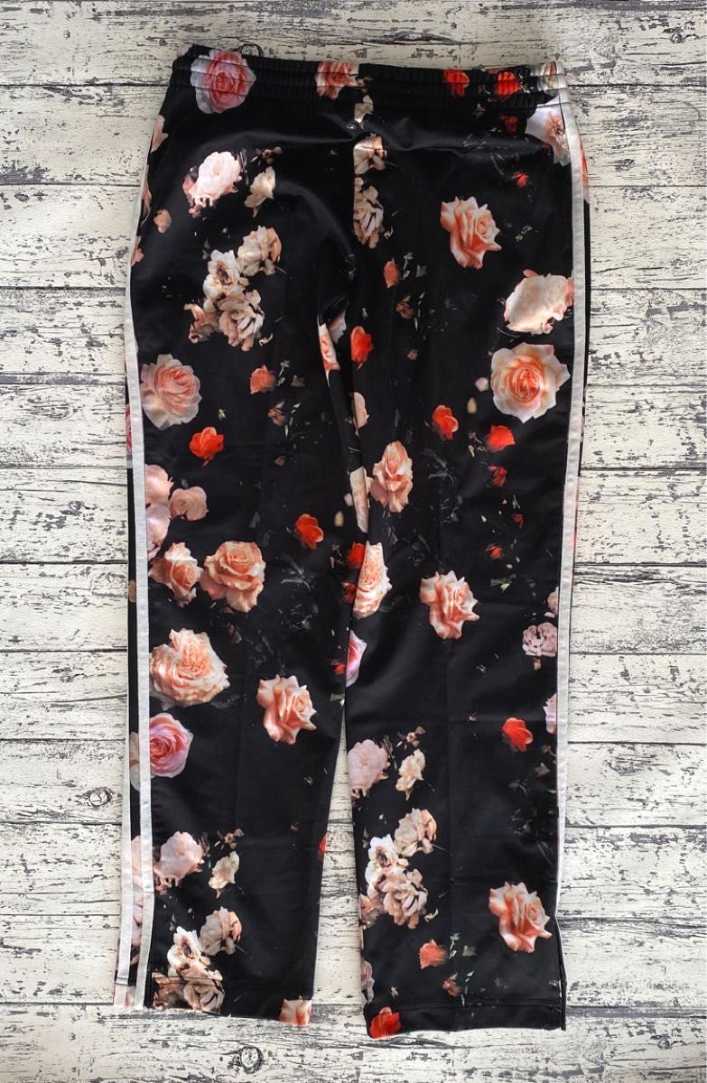 adidas Originals トラックパンツ ファイヤーバード 薔薇柄 ワン adidas Originals トラックパンツ ファイヤーバード 薔薇柄 ワン