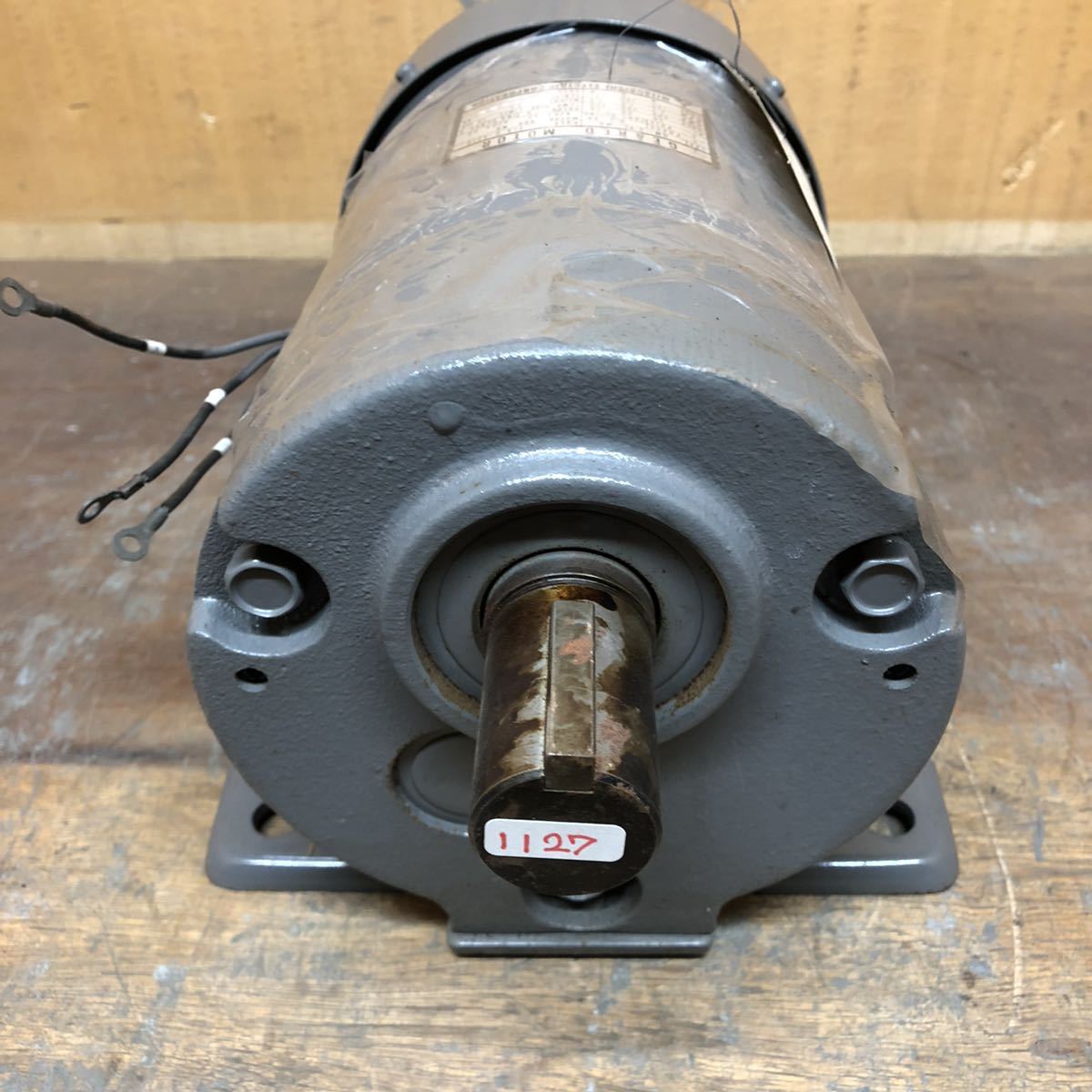 送料0 三菱ギヤドモータ三相200V0.4kw4p120rpm シャフト28mmキー 送料0 三菱ギヤドモータ三相200V0.4kw4p120rpm シャフト28mmキー