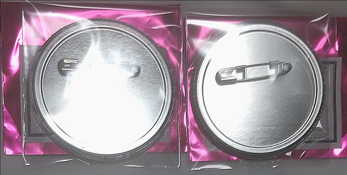新品】ブルーロック 天使と悪魔 等身トレーディング缶バッジvol 新品】ブルーロック 天使と悪魔 等身トレーディング缶バッジvol