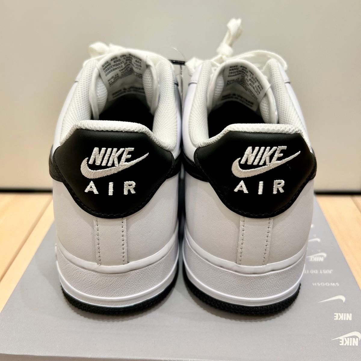 新品】NIKE AIR FORCE 1 '07 新品】NIKE AIR FORCE 1 '07