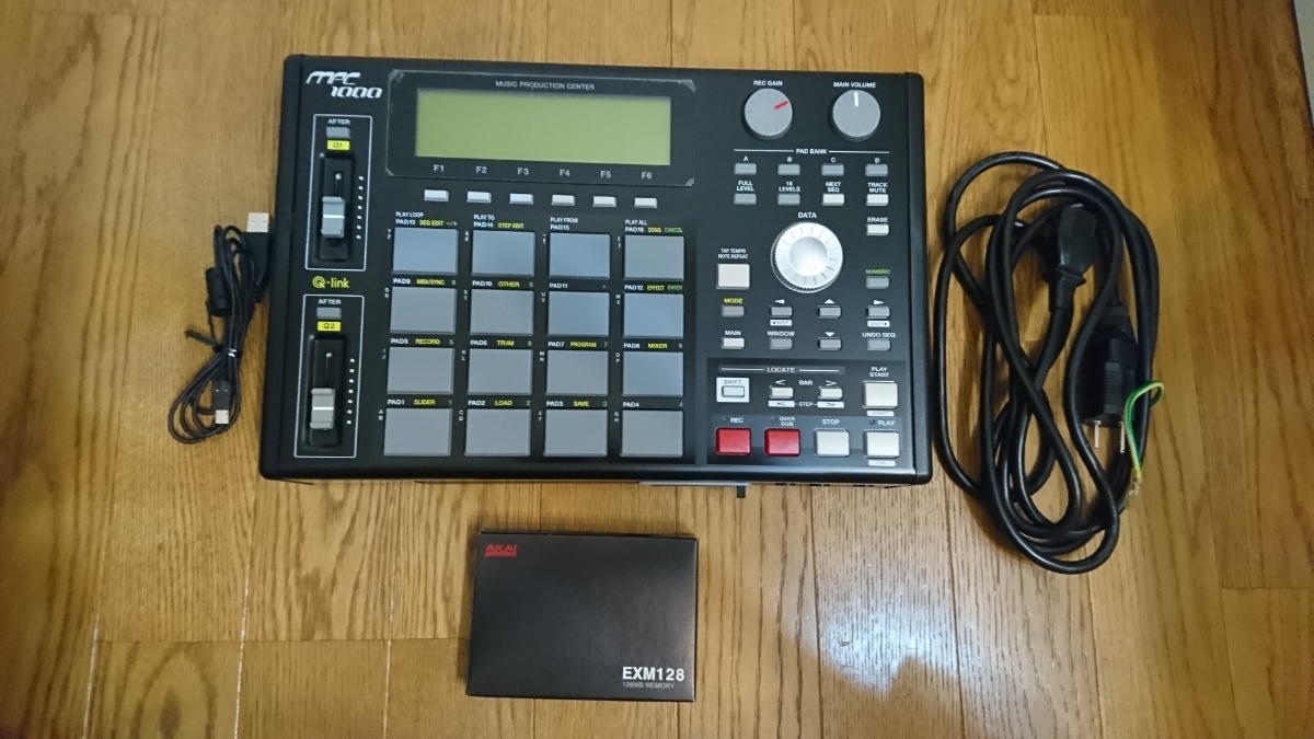  ultimate beautiful goods AKAI black Akai strike . included sampler MPC1000BK-N enhancing memory EXM128 standard equipment DJ composition 